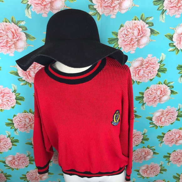 𝒱𝒾𝓃𝓉𝒶𝑔𝑒 𝒮𝓌𝑒𝒶𝓉𝑒𝓇 - Picture 4 of 8